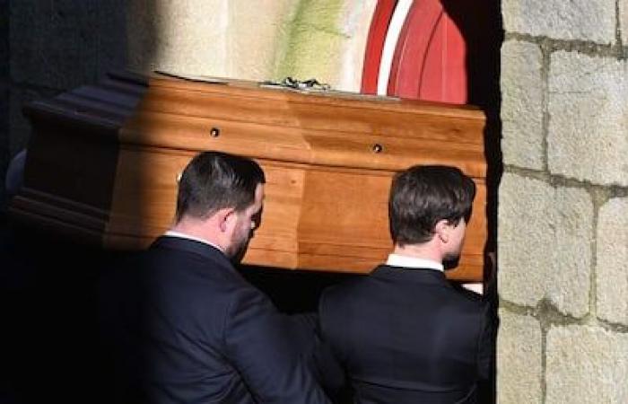 Iniziati in Francia i funerali di Jean-Marie Le Pen