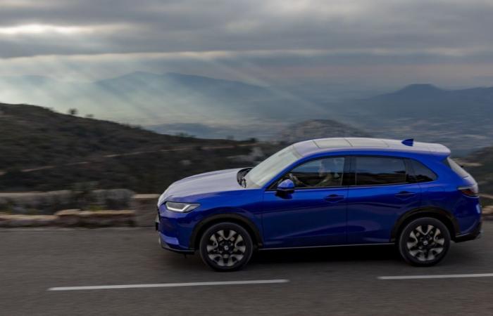 abbiamo testato la ZR-V, il nuovo SUV ibrido di Honda