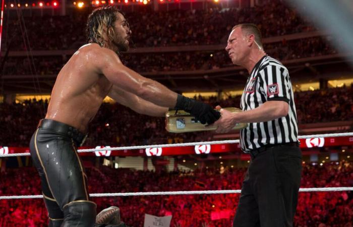 Dietro le quinte del cash-in di Seth Rollins a WrestleMania 31