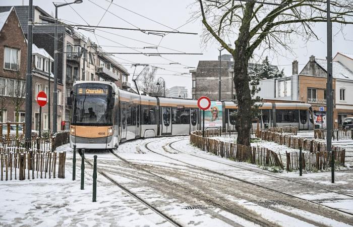 A Neder-Over-Heembeek il tram si divide: “Porta la tossicodipendenza dalla Gare du Midi”