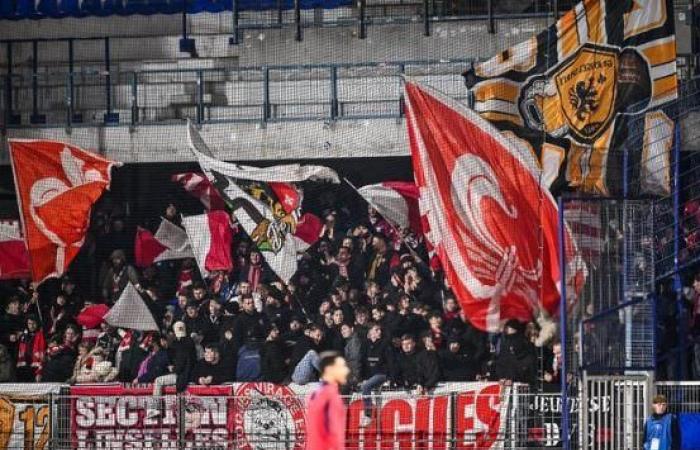 ad Auxerre, i tifosi del Lille canticchiano una melodia in onore dell’ex leader del Fronte Nazionale