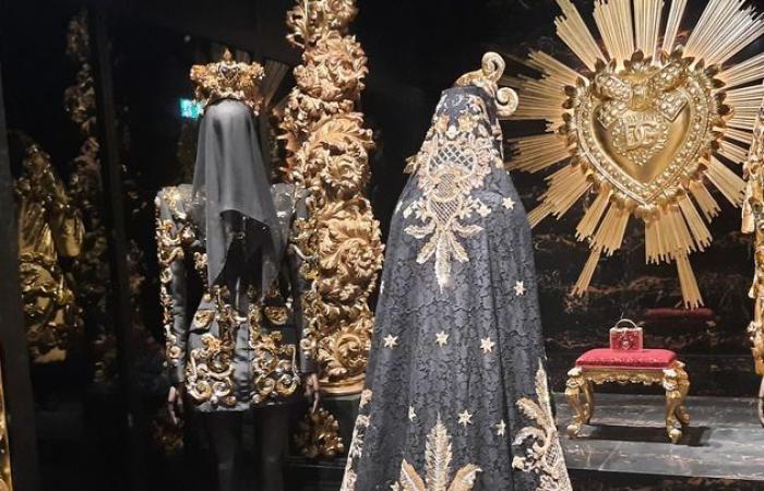 più di 500 nuovi pezzi Dolce & Gabbana in una mostra-evento al Grand Palais