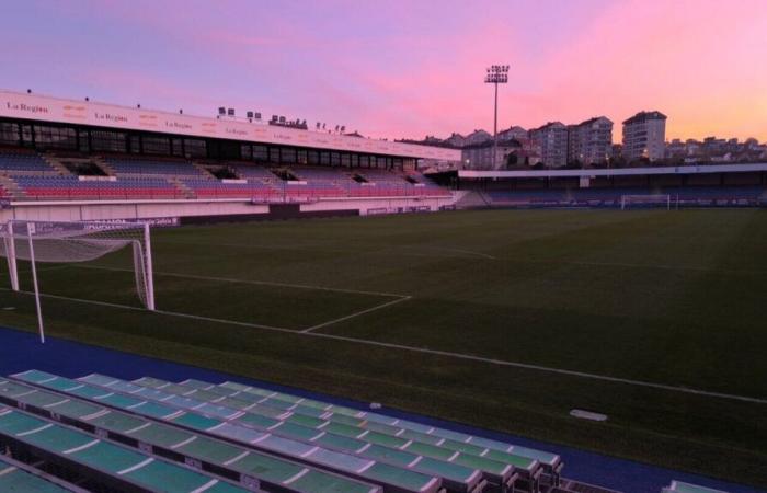 Full pieno extra e storico con 7.000 spettatori a O Couto per Ourense CF-Valencia