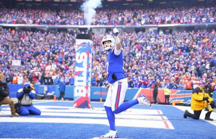 Josh Allen sfoggia il marchio di felpe con cappuccio dell’amico di F1 per la vestibilità dei playoff NFL di Bills-Broncos