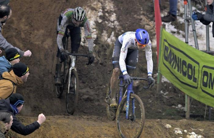 Thibau Nys viene incoronato campione belga di ciclocross dopo un attacco devastante