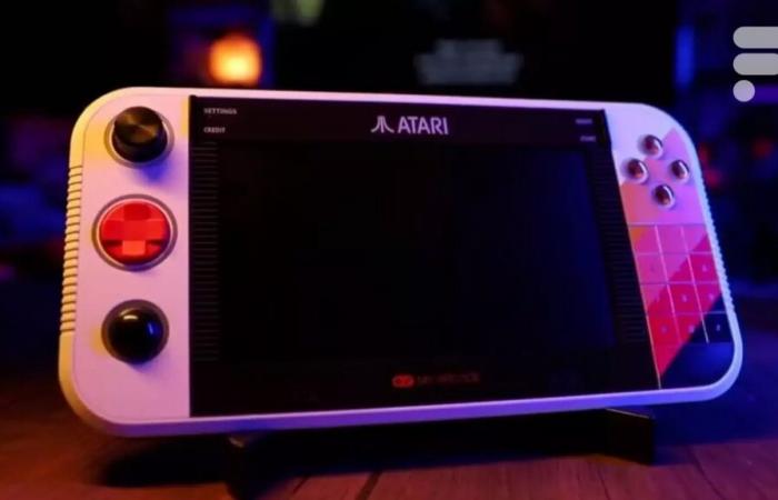 Atari presenta una nuova console portatile rinfrescante e ben progettata