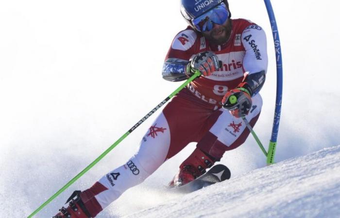 La stella svizzera Odermatt è solo terza nella prima manche dello slalom gigante di Coppa del Mondo guidato dal compagno di squadra Meillard | Sport