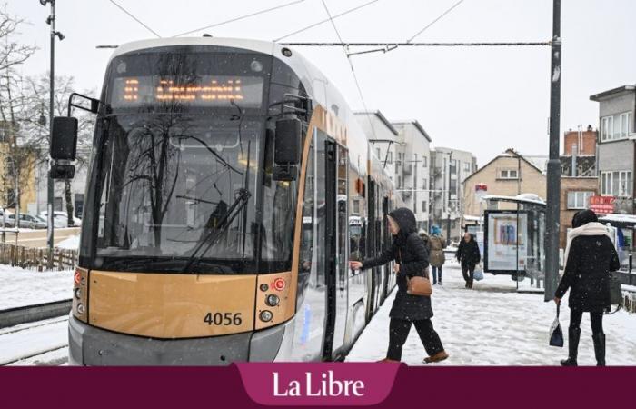 A Neder-Over-Heembeek il tram si divide: “Porta la tossicodipendenza dalla Gare du Midi”