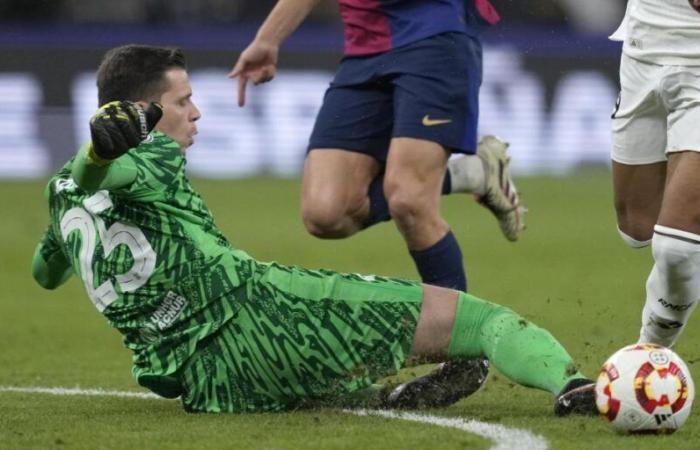 Espulsione di Szczesny, che lascia il Barça in dieci a più di mezz’ora