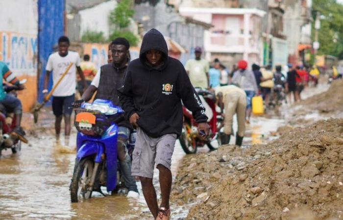 La terra trema ad Haiti, provocando 280.000 morti