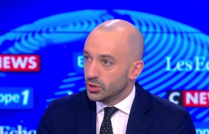 “Come hanno fatto i nostri vicini europei, i francesi devono lavorare di più e più a lungo”, ritiene Benjamin Haddad