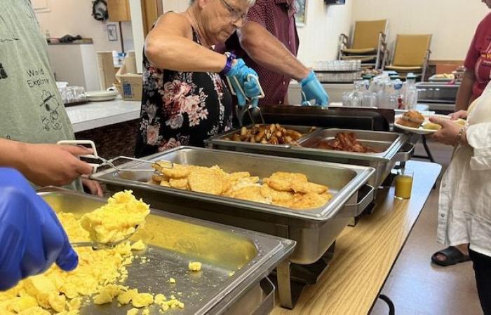 Pieno per il brunch di beneficenza di La Sarre a beneficio della Risorsa