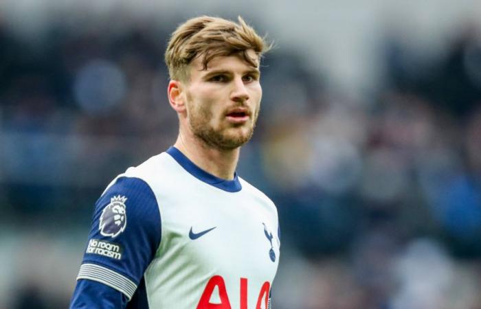 Decisione presa da Mikey Moore: Tottenham XI contro Tamworth