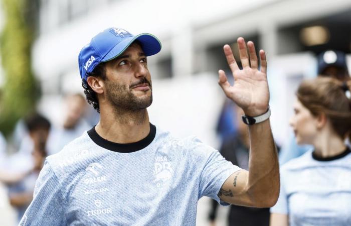 Il ritorno di Daniel Ricciardo in F1 peggiora: pensieri eccessivi e pressione implicata, secondo Racing Bulls.