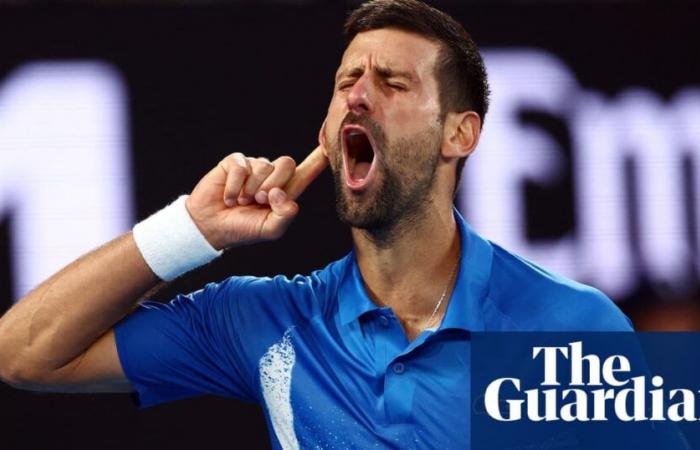 Gli ex rivali si scambiano pugni e sussurri mentre inizia lo spettacolo Djokovic-Murray