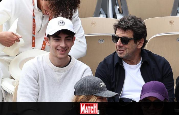 Léon, il figlio di Patrick Bruel, ha cambiato cognome: spiega perché