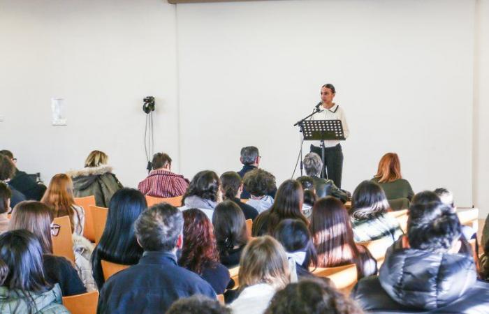 Israa, Ludivine, Amy, Valentine, Karima, cinque liceali già piene di eloquenza