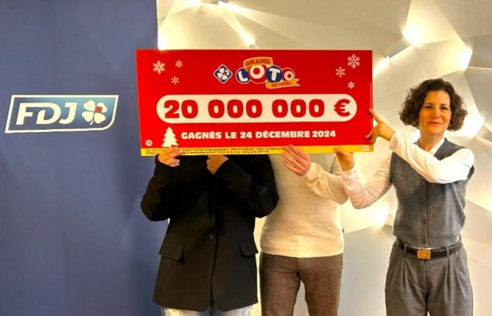 Il giorno di Natale, questa coppia scopre la loro vincita da 20 milioni di euro