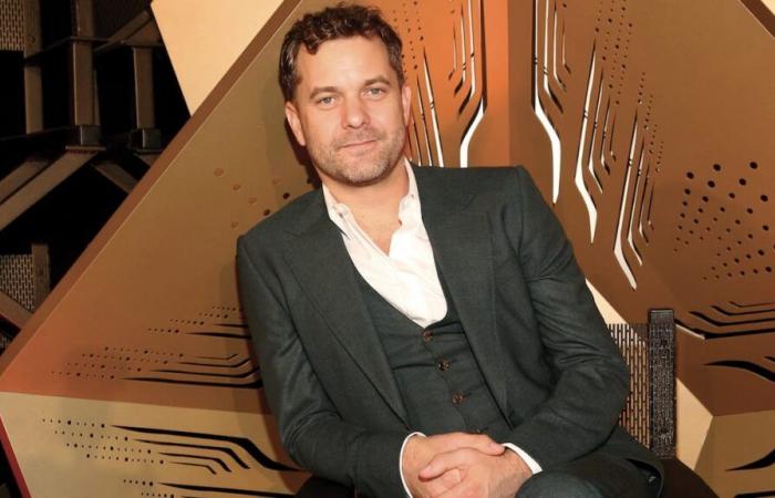 “Sono incredibilmente fortunato ad essere circondato dalle persone che amo”, ha detto l’attore Joshua Jackson che ha perso la sua casa negli incendi di Los Angeles