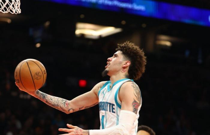 LaMelo Ball brilla con 25 punti e 11 assist nella sconfitta degli Hornets contro i Suns (12/01/25)