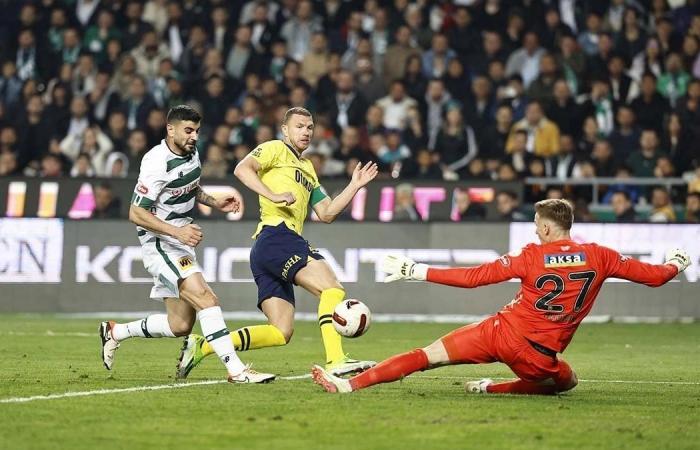 Partita Tümosan Konyaspor – Fenerbahçe SENZA PASSWORD