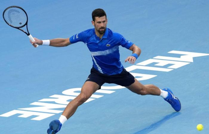 Djokovic esce vincitore, Sinner e Alcaraz si fanno due passi, live score e classifiche