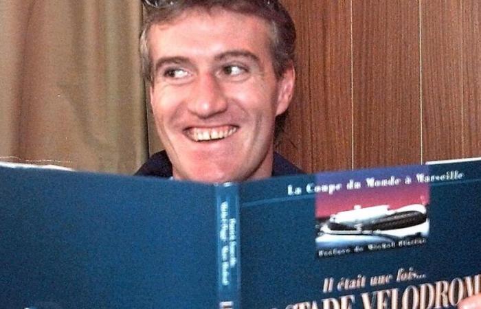 Sua moglie Claude, i suoi amici, il suo look anni ’90… Didier Deschamps in città in 18 foto