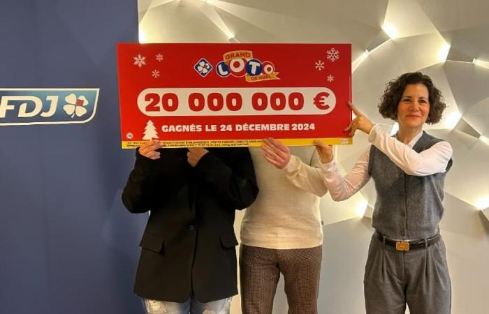 scoprono la mattina di Natale di aver vinto il jackpot (senza giocare i numeri fortunati)