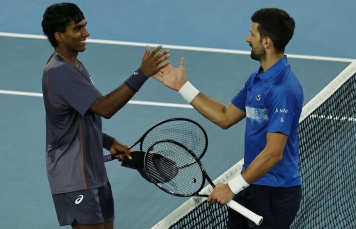 Djokovic sopravvive allo spavento e si unisce ad Alcaraz, Sinner nel secondo round dell’Aus Open