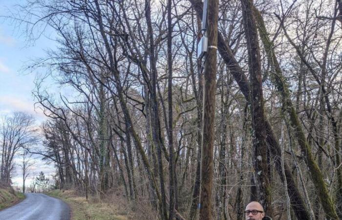 Un villaggio della Dordogna regolarmente “tagliato fuori dal mondo” a causa della caduta di alberi sulla sua rete in fibra ottica