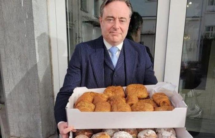 Gnocchi di mele e pani con salsiccia di Anversa inondano la Wetstraat