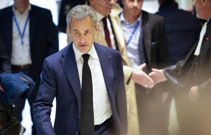 Sarkozy dice che nel 2007 non aveva bisogno dei soldi libici