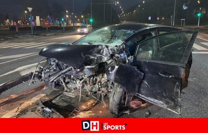 Un automobilista colpisce un semaforo vicino alla centrale elettrica di Tihange