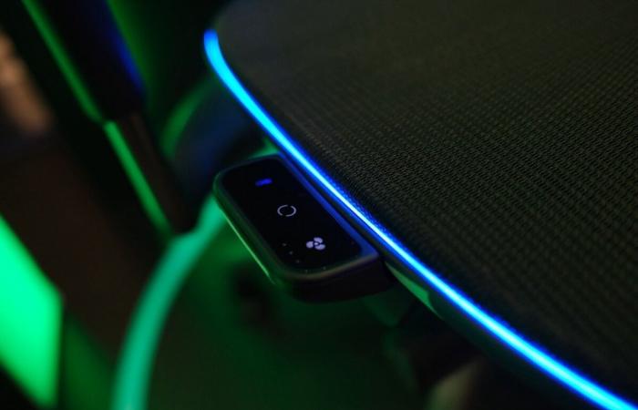 Massimo comfort o gadget? Abbiamo testato la sedia riscaldata e raffreddata di Razer