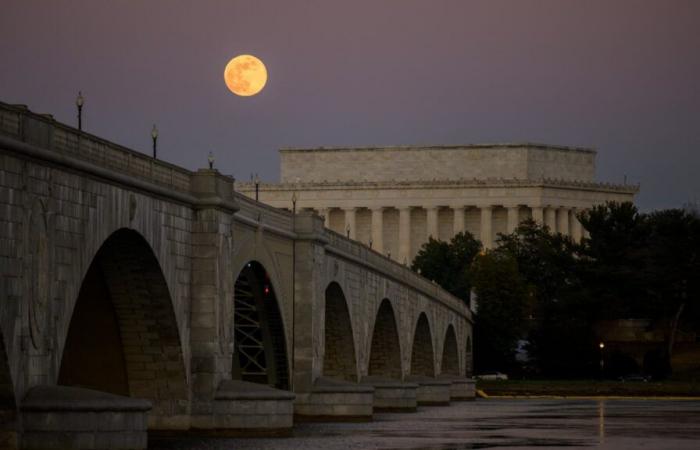 le superbe immagini della prima Luna Piena dell’anno