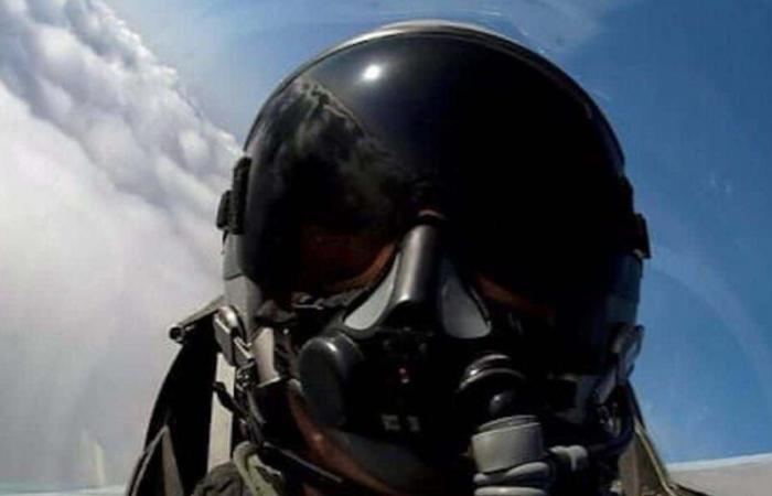 L’Ucraina afferma che uno dei suoi piloti F-16 ha compiuto un’impresa che nessuno era mai riuscito prima