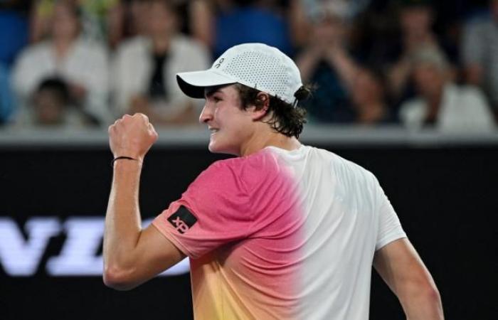 Joao Fonseca (18) affronta Andrey Rublev agli Australian Open per la sua prima partita del Grande Slam