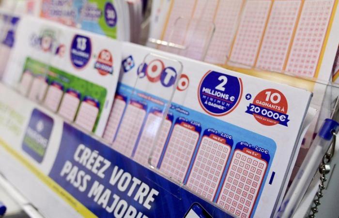 in vacanza sui Pirenei, una famiglia vince il jackpot del Grand Loto di Natale