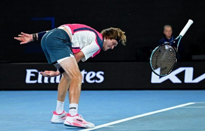 Joao Fonseca sconvolge Andrey Rublev al primo turno degli Australian Open.