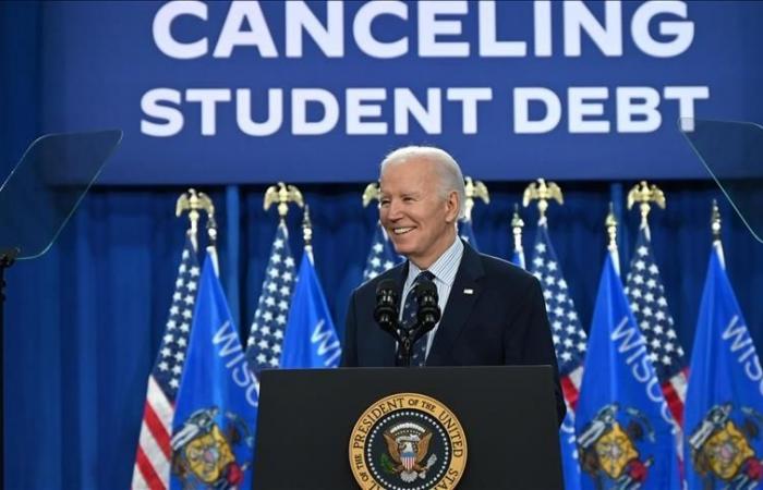 Il presidente Biden annuncia la cancellazione di circa 150.000 prestiti studenteschi