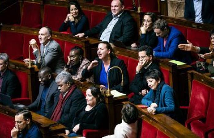 Una mozione di censura è stata presentata dalla France insoumise, dai comunisti e dagli ecologisti