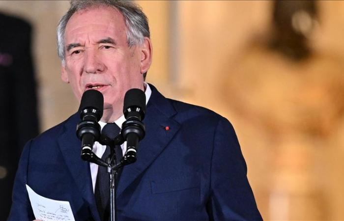 François Bayrou illustra le sue priorità