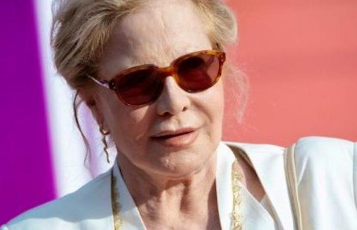 Sylvie Vartan ossessionata dalle “immagini dell’apocalisse”