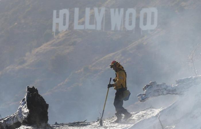 Tommy Lee critica gli artisti che hanno promosso la musica e fatto tournée durante gli incendi a Los Angeles: “A nessuno frega un ca**o”