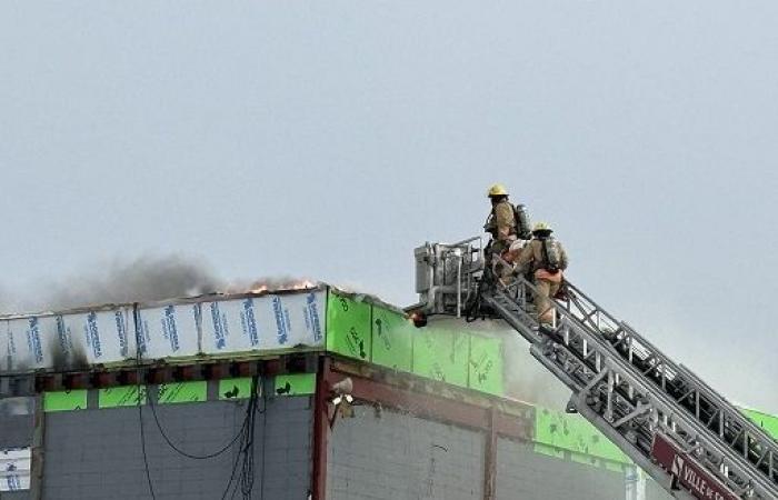 La scuola media Bernard-Gariépy è stata evacuata a causa di un incendio