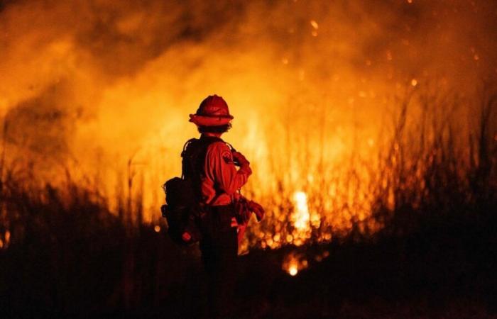 NELLE IMMAGINI | Nuovi venti devono colpire Los Angeles senza fiato