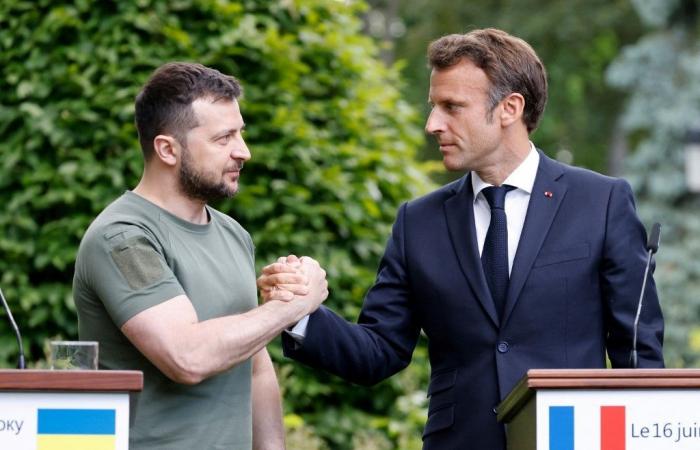 Macron e Zelenskyj discutono dello schieramento delle forze internazionali