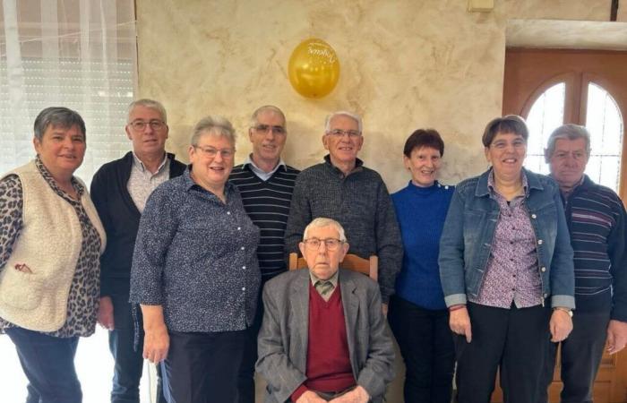 A 100 anni, Louis Chauvineau vive ancora a casa, vicino a Fougères