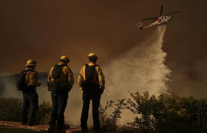 Incendi a Los Angeles | Nuovi venti devono cadere sulla città