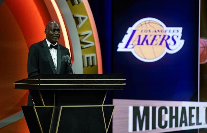 Il numero di Michael Cooper dei Lakers è in pensione